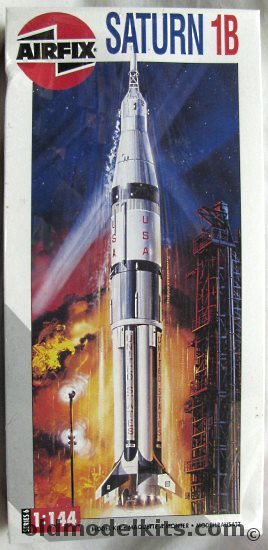 Airfix 1/144 Saturn 1B Rocket, 06172 plastic model kit